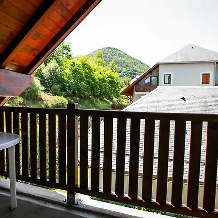 Lägenhetshotell Balcons De La Neste