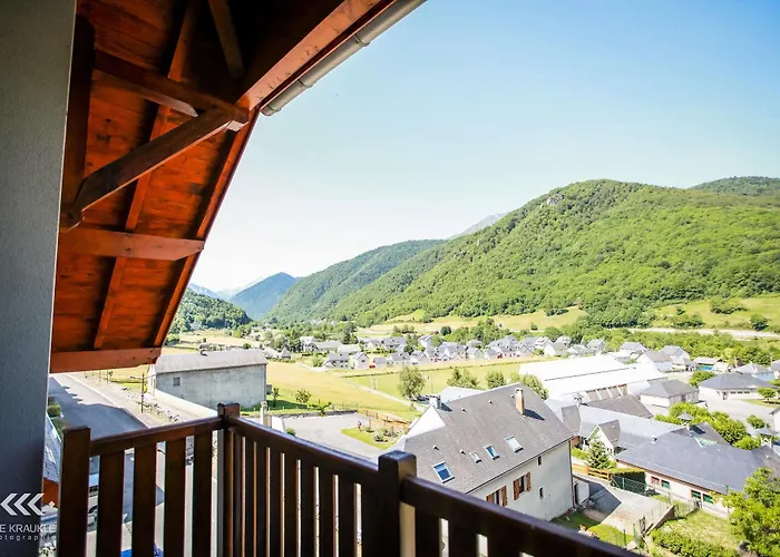 Appart hôtel Résidence Balcons De La Neste