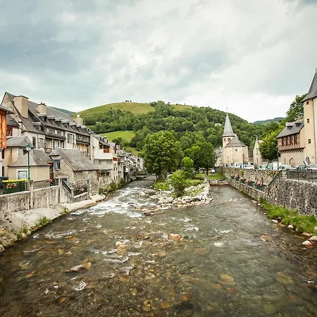 Hotel apartamentowy Balcons De La Neste Arreau