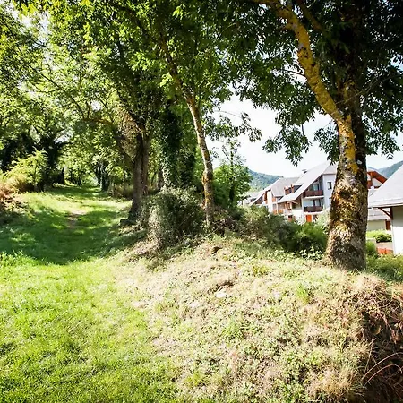 Aparthotel Balcons De La Neste 3*