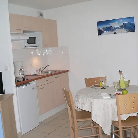 Balcons De La Neste Hotel apartamentowy Arreau
