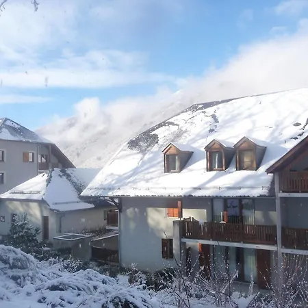 Hotel apartamentowy Balcons De La Neste