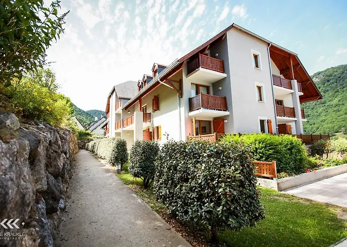 Lejlighedshotel Balcons De La Neste 3*